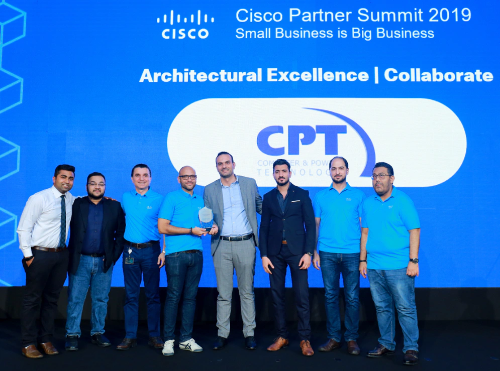 L’équipe de Computer & Power Technology reçoit son Prix lors du Sommet Cisco Partner 2019 Crédit photo: Midis SI