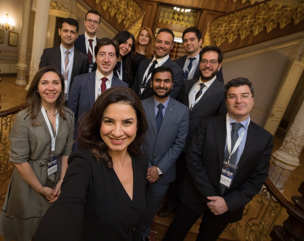 Nesrin Demirci, directrice générale de MDSap avec l'équipe MDSap et Finecus lors de la journée annuelle des Risques de la Risk Managers Association Crédit photo: MDSap