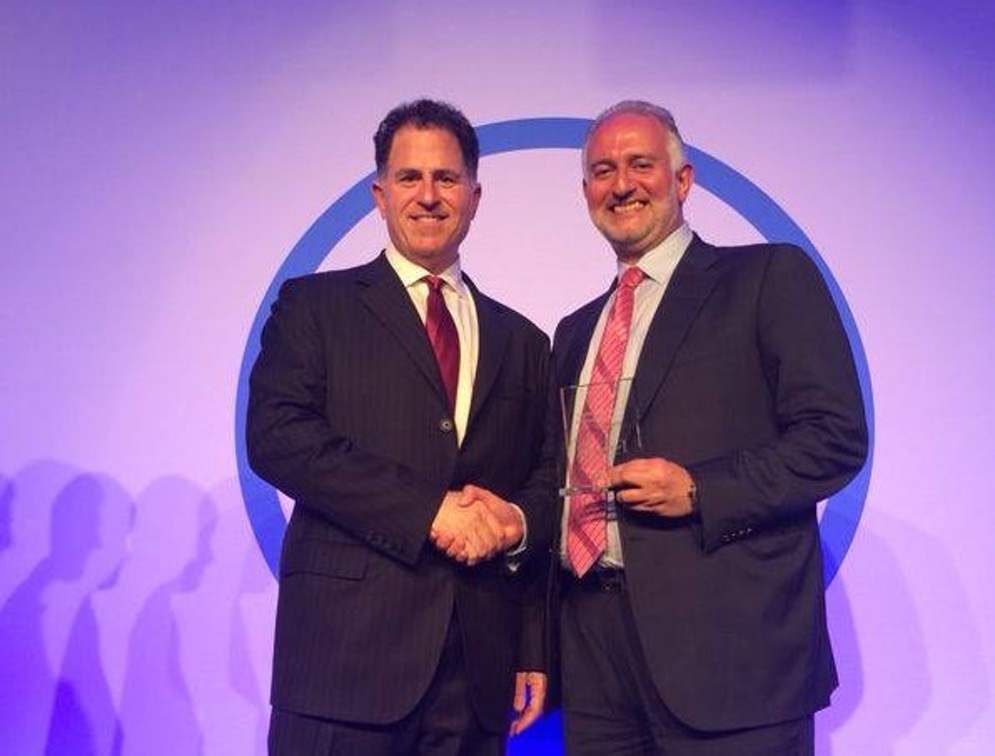 Computer Direct Access (CDA) remporte le prix du meilleur partenaire commercial des Émirats arabes unis de la part de Dell pour l’année 2014