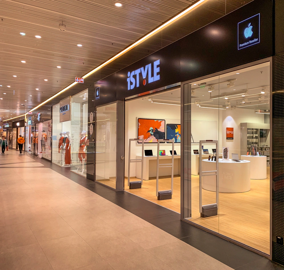 iSTYLE ouvre son 50ème magasin Apple Premium Reseller en Europe Centrale et  Orientale et continue de développer son réseau international - Midis Group