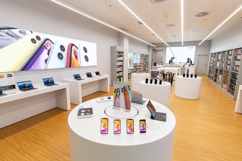 De l’espace pour se déplacer en toute sécurité et voir l'excellente gamme des produits Apple à iSTYLE City Center One West, Zagreb. Crédit photo: iSTYLE