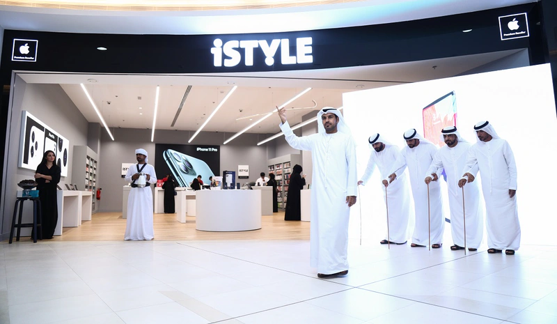 La Bienvenue aux visiteurs de la nouvelle boutique lors du lancement. Foto: iSTYLE