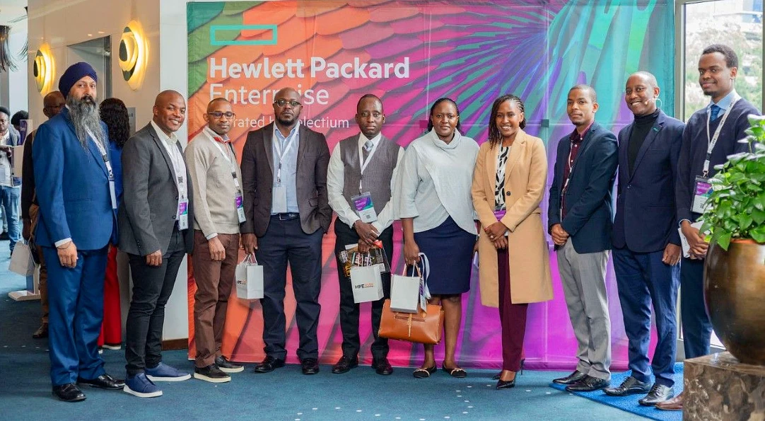 a group photograph of the HPE team and other presenters at the event