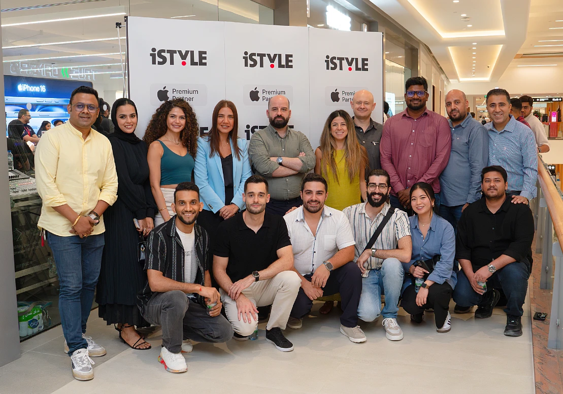 a group photo of the iSTYLE team at iSTYLE Ras Al Khaimah